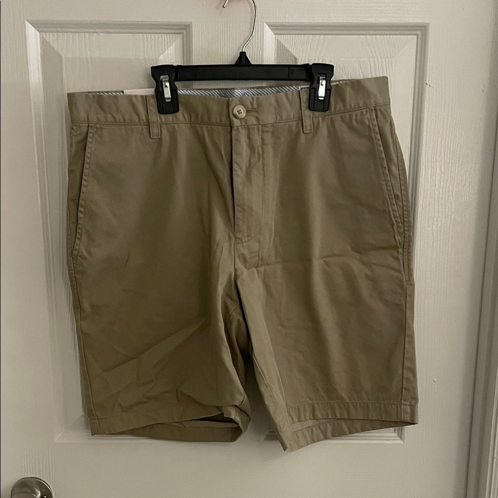 Southern Tide Men's Khaki Flat Front Shorts